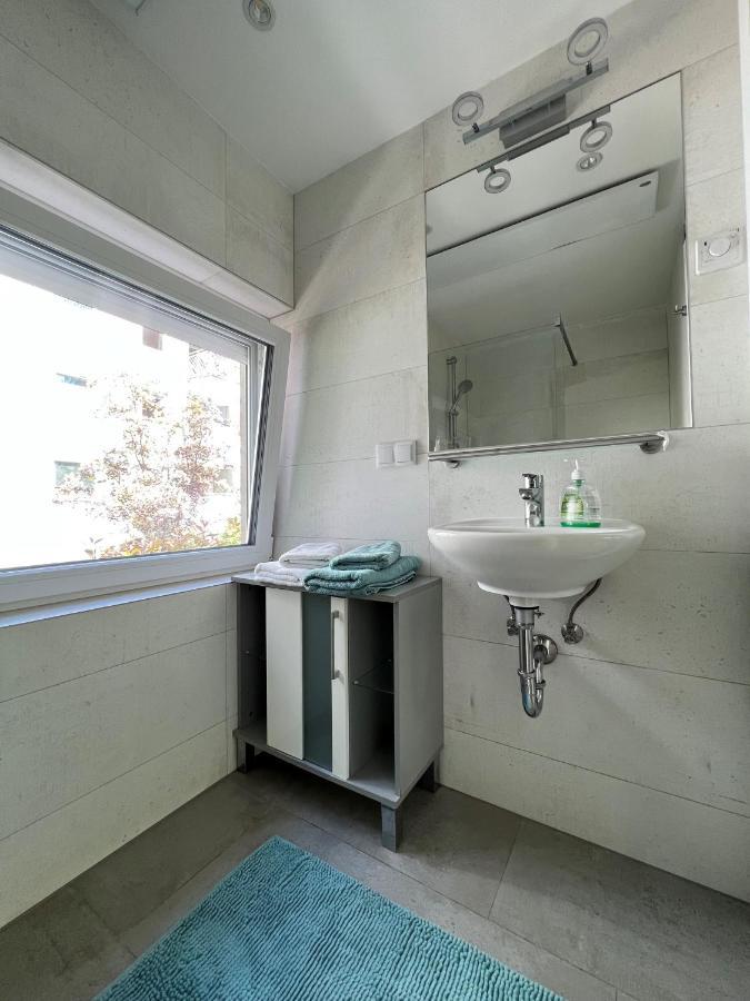 Charming Townhouse Directly By Metro Apartment Виена Екстериор снимка