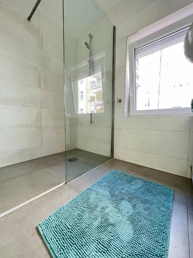 Charming Townhouse Directly By Metro Apartment Виена Екстериор снимка